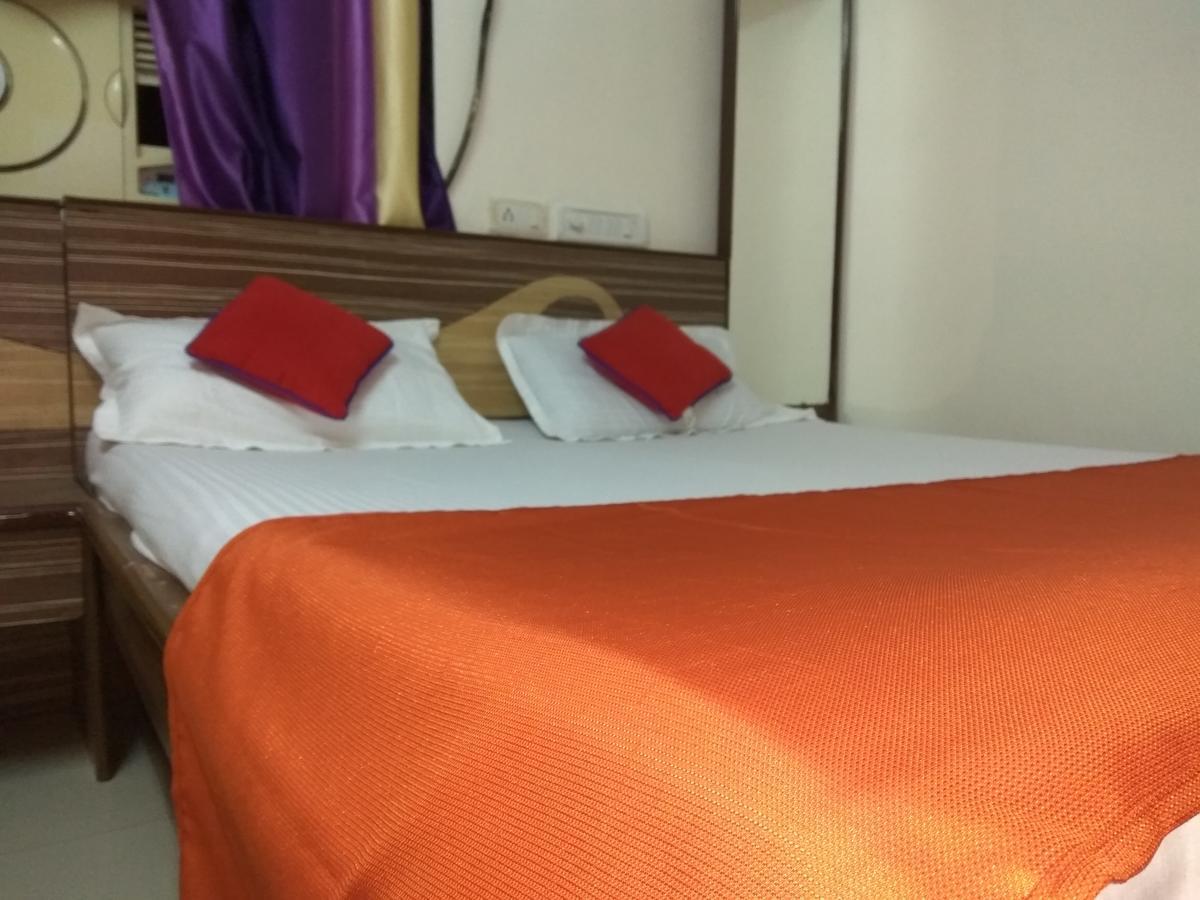 Hotel Shiva Panvel Εξωτερικό φωτογραφία