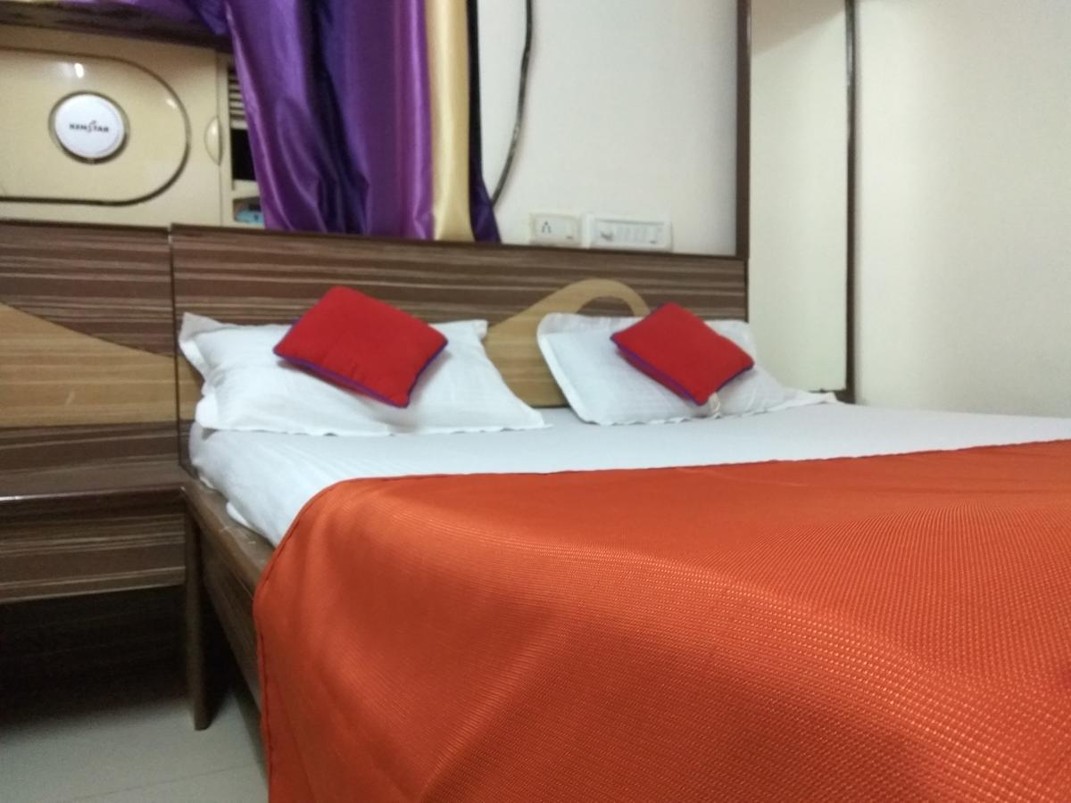 Hotel Shiva Panvel Εξωτερικό φωτογραφία