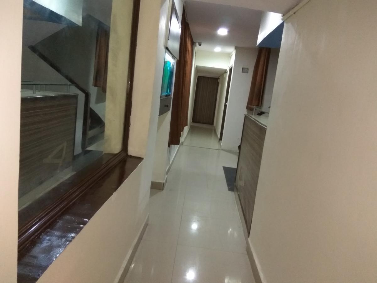 Hotel Shiva Panvel Εξωτερικό φωτογραφία